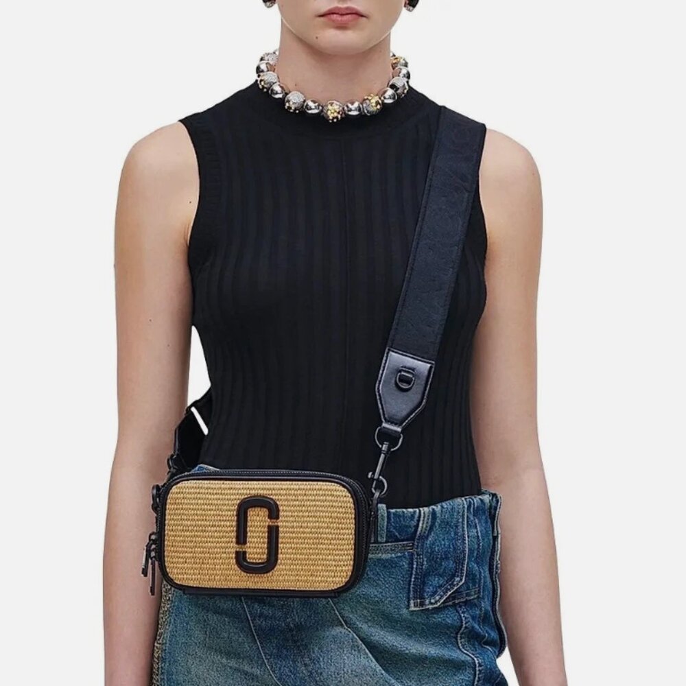 Like New! Marc Jacobs The Snapshot Camera Woven Raffia Crossbody Bag